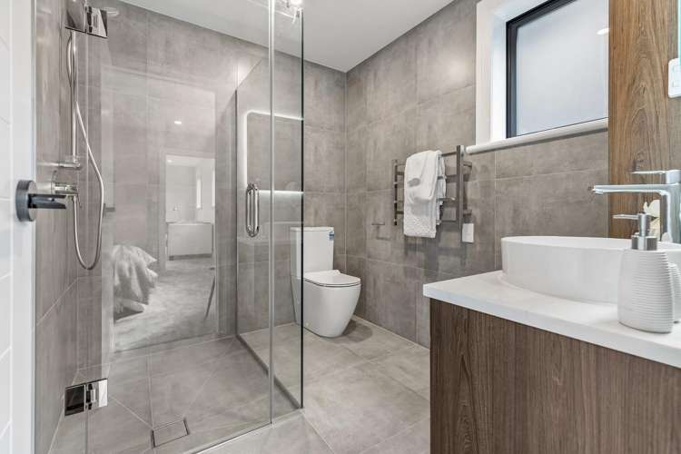 7 Halcyon Bay Lane Orewa_29