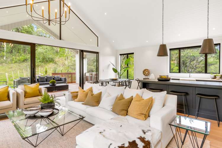8 Collings Drive Lucas Heights_3