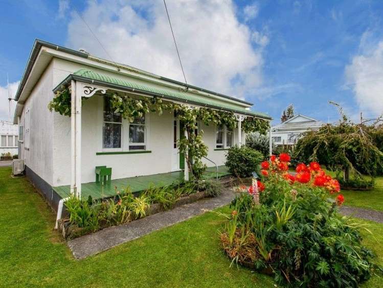 16 Robert Street Marton_29