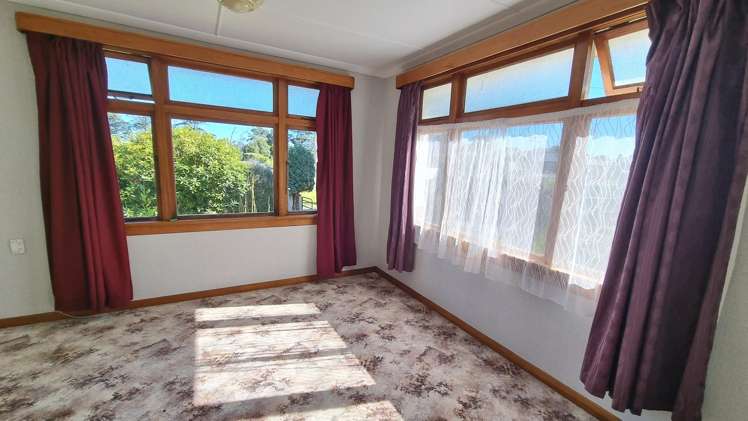 13 Sneyd Street Tuatapere_6