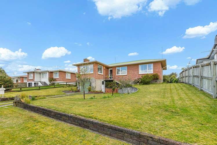 20 Rutland Street Utuhina_12