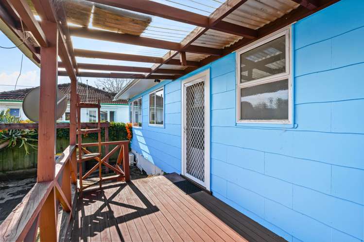 1/12 Cresta Avenue Beach Haven_16