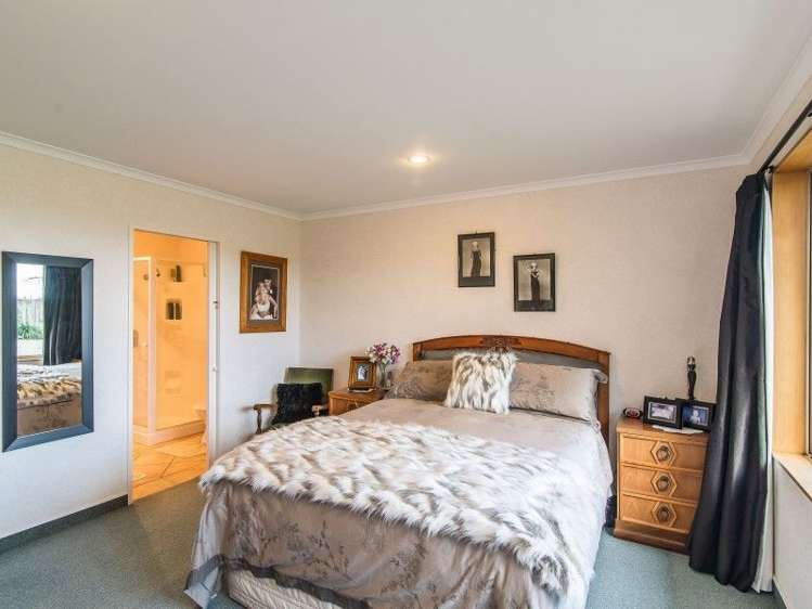 11 Kebbell Drive Waikanae_9