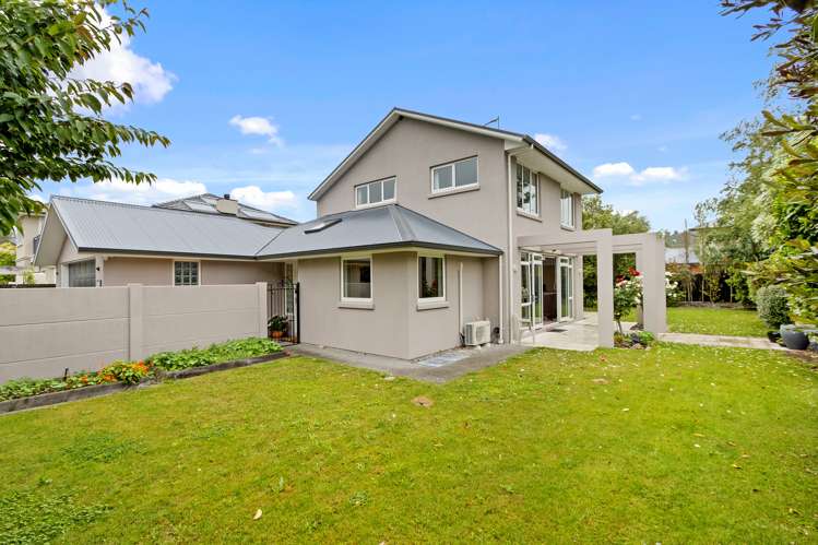 52 Broomfield Terrace Burwood_0