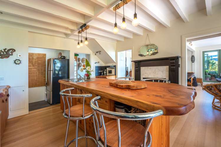 78 Queens Drive Oneroa_12