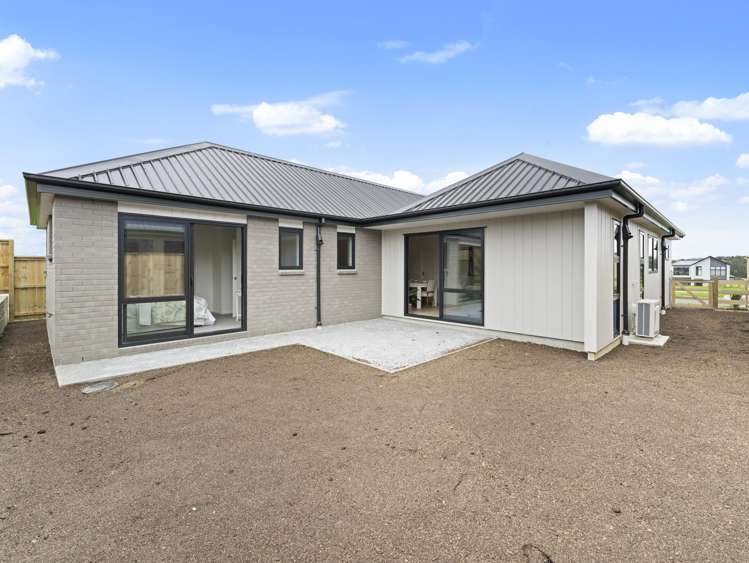 9 Suffolk Down Road Karaka_11