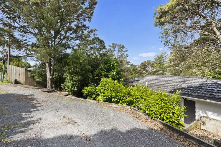 11 Lysander Crescent Beach Haven_17