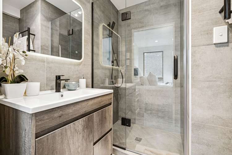 6/14 Freyberg Place Howick_7