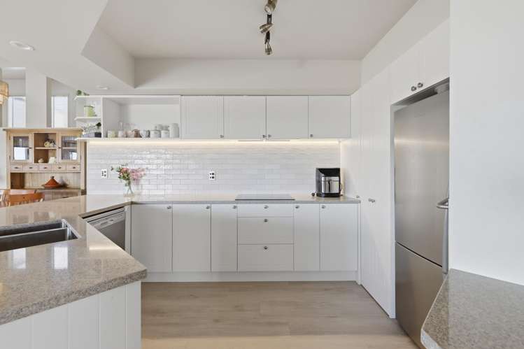 8 Lorrigan Way Welcome Bay_17