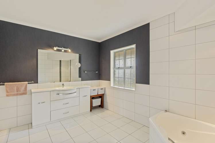 188 Mangorei Road Merrilands_15
