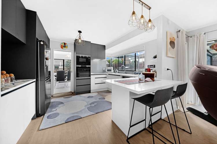 41 Clydesdale Road Somerville_13