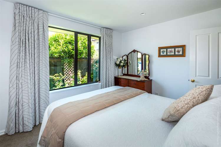 36 Millstream Drive Lincoln_16