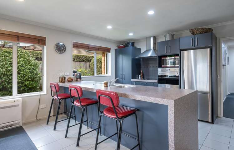 14 Cambelldon Crescent Stoke_1