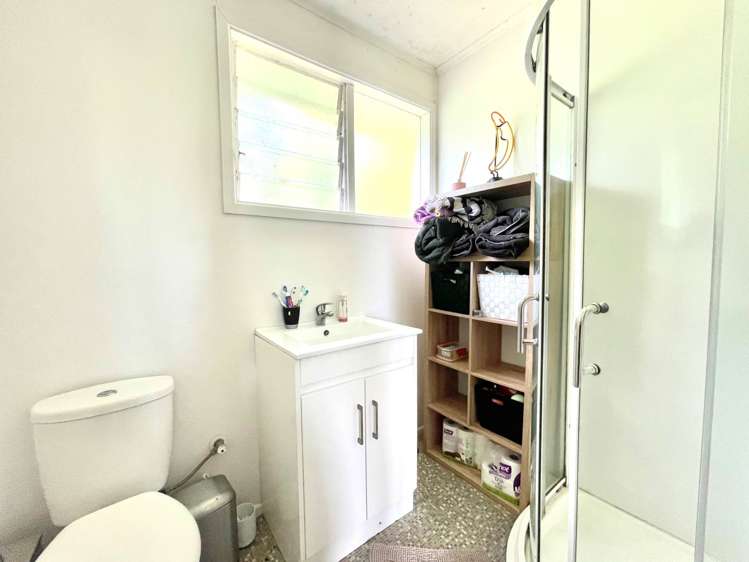 198 Henderson Valley Road Henderson_5