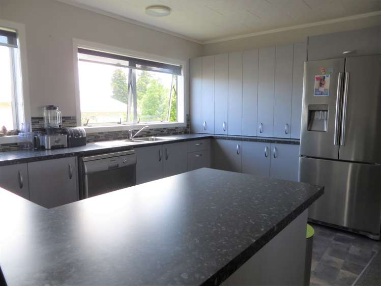 249 Whitaker Street Te Aroha_11