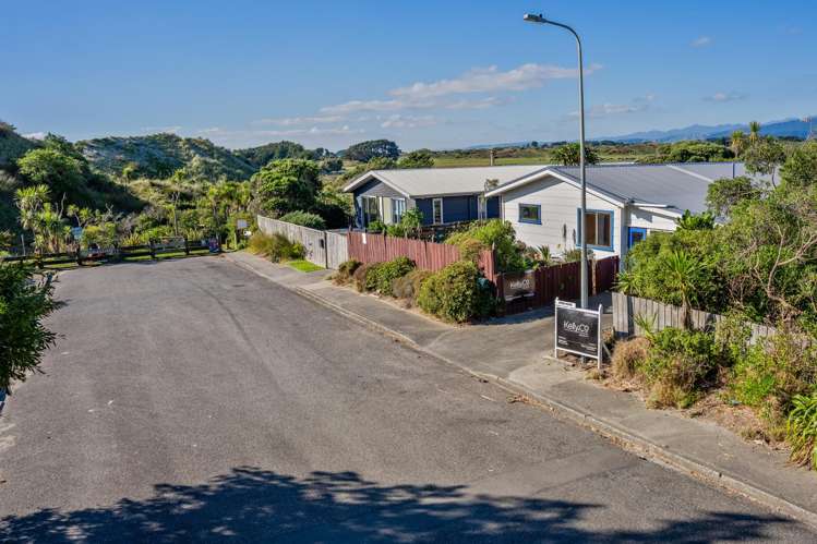 4 Moana Street Otaki Beach_31