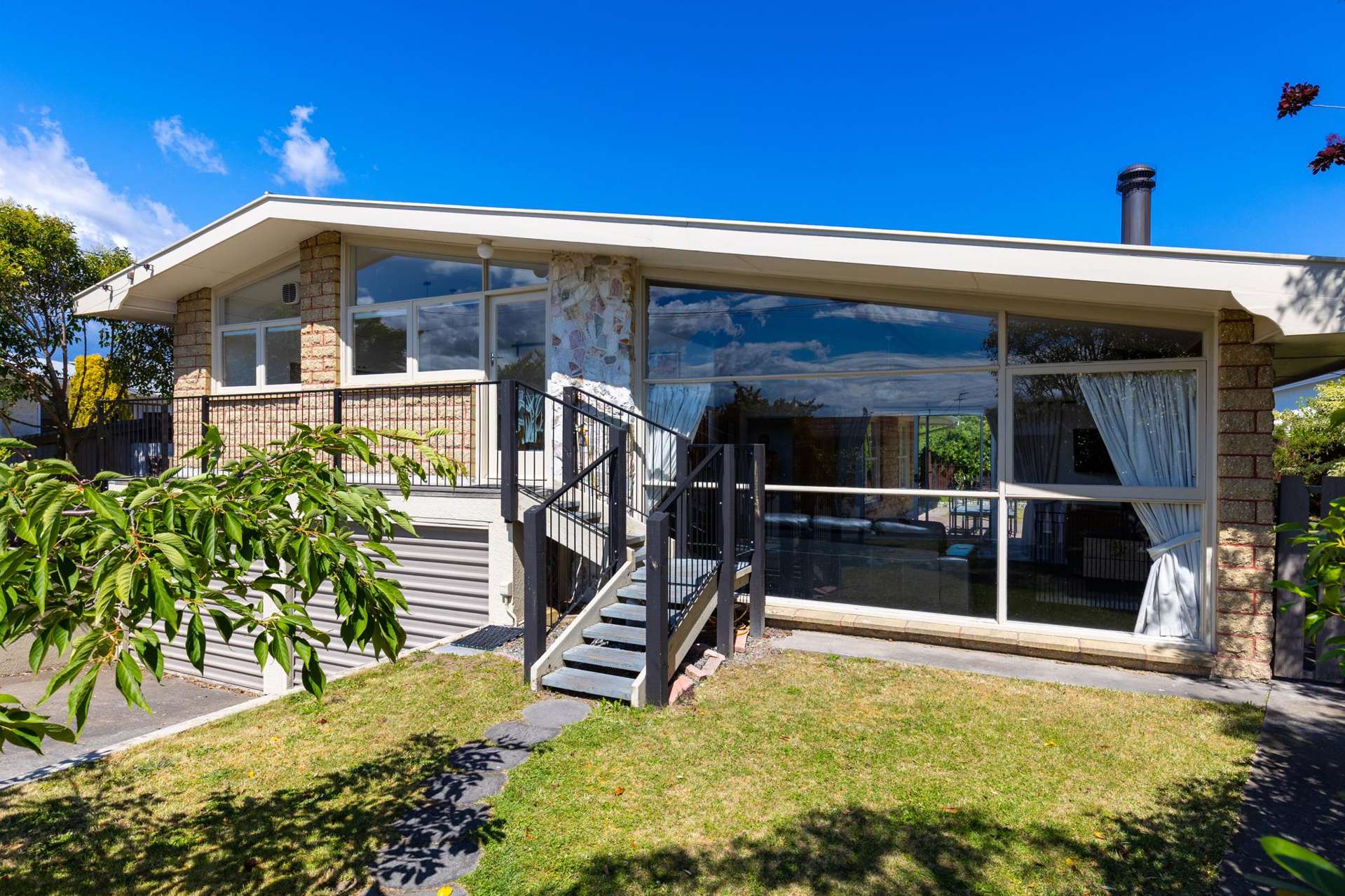 13 Wadsworth Crescent Redwoodtown_0