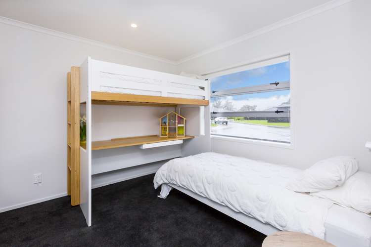 14 Passchendaele Grove Trentham_11