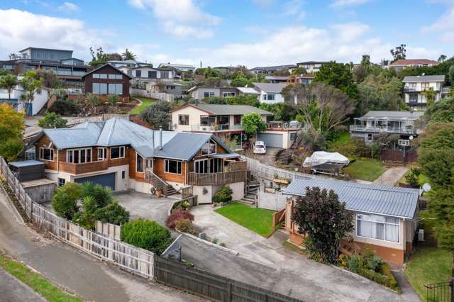 Great location, 2 homes, perfect.