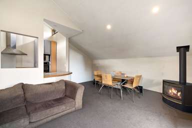 28/A Hallenstein Street_4