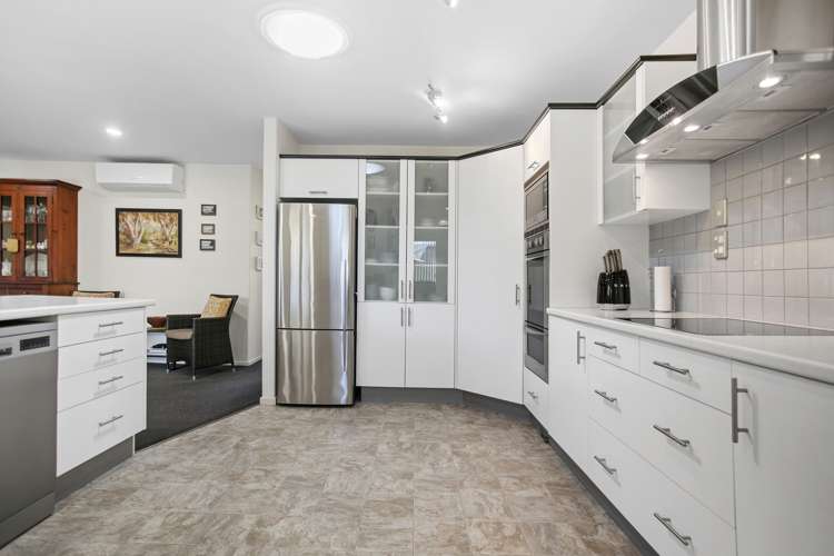 111 Everitt Crescent Whangamata_4