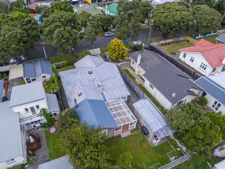 4 Tui Street Alicetown_15