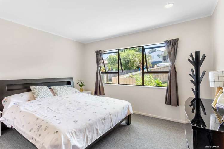 1/15 Tetrarch Place Totara Vale_7