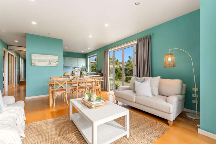 17 Deerness Crescent Algies Bay_6