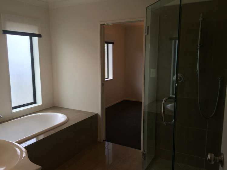 37 Oriental Parade Papamoa_13