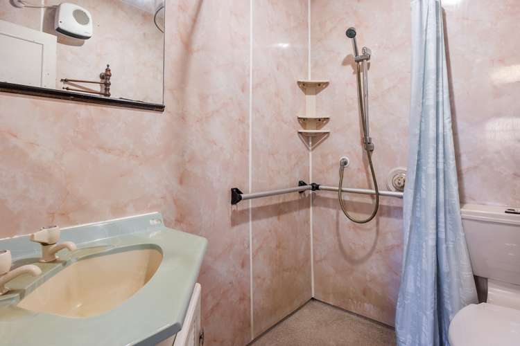 22 Law Street Caversham_14