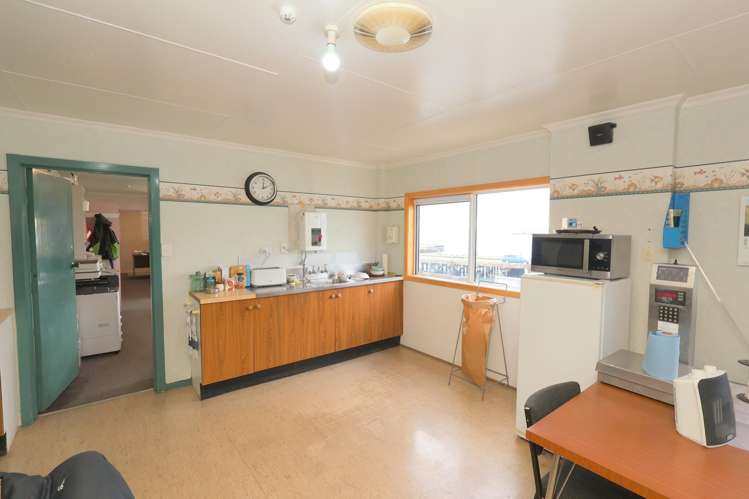 4 Foreshore Road Bluff_6