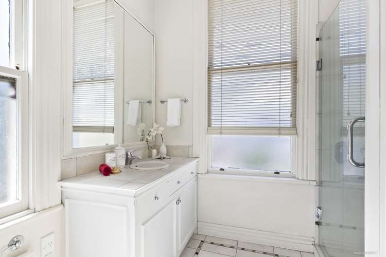 11 Armour Avenue Mount Victoria_15