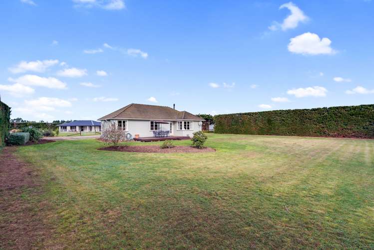 303 Norwood Road Burnham_10