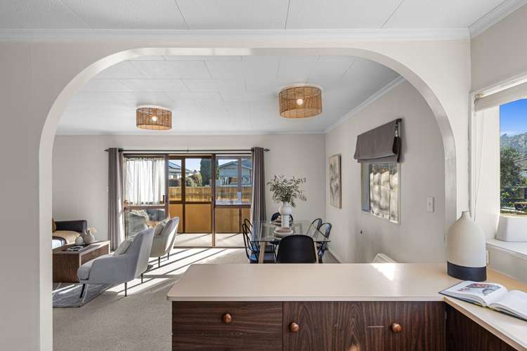 2 Brydon Way The Wood_8