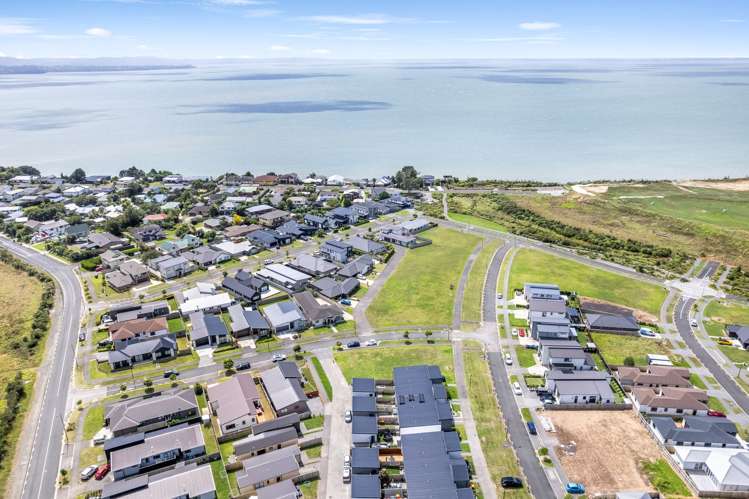 7 Poutawa Lane Clarks Beach_18