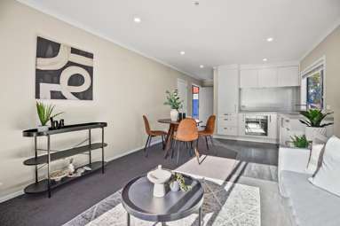 6/16 Hammond Street_3