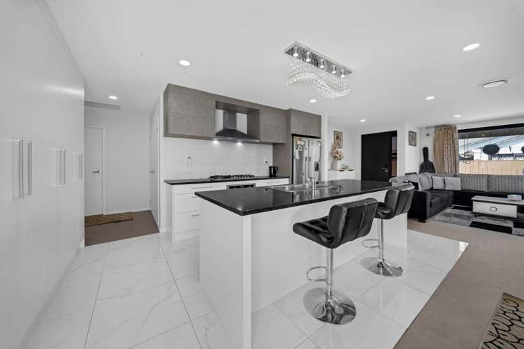 12 Biplane Street Takanini_14