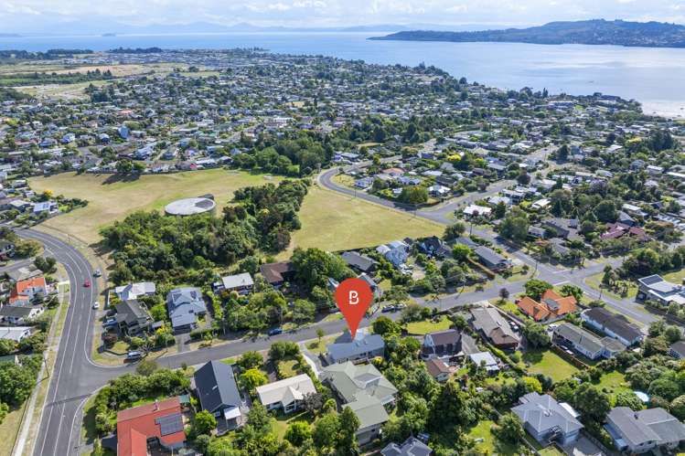 64 Chesham Avenue Waipahihi_31