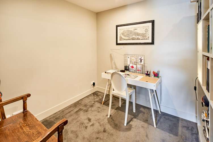 2b/3 Clyde Quay Wharf Te Aro_13