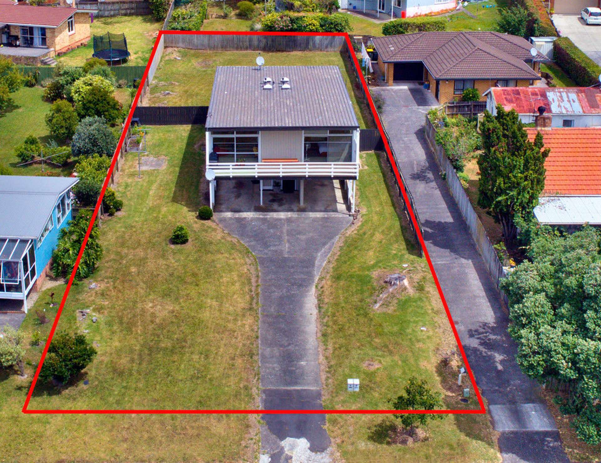 121 Mcleod Road Te Atatu South_0