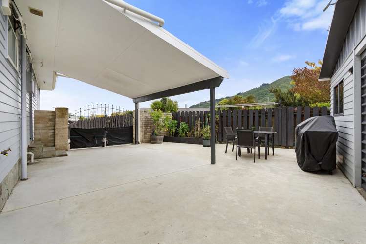 18 Omaha Grove Totara Park_14