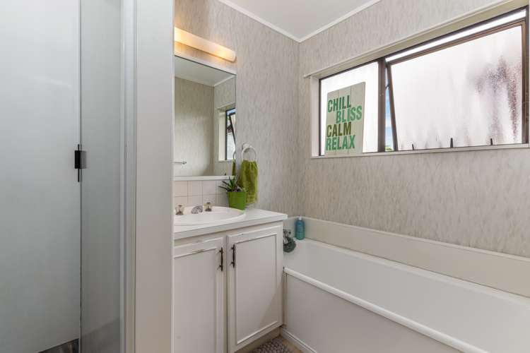 91a Beach Road Mellons Bay_8