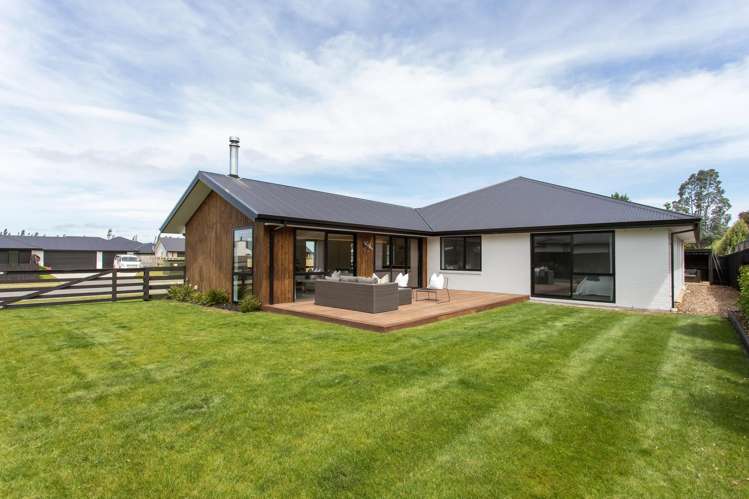 52 Suffolk Drive Kirwee_16