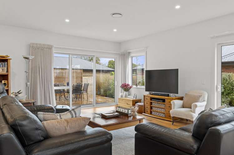 7 Newbrook Terrace Darfield_8