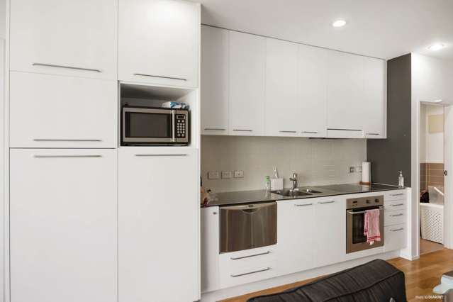 1313/30 Beach Road Auckland Central_3