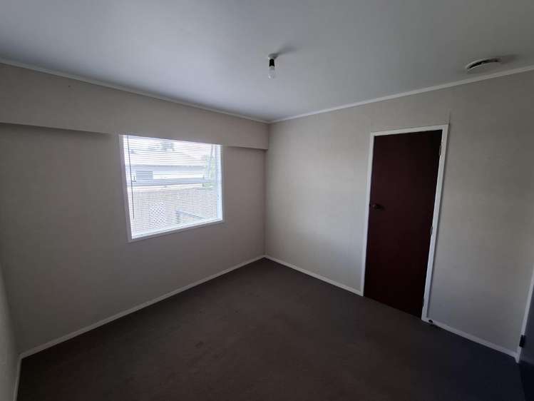 12 Manuka Street 1136_2