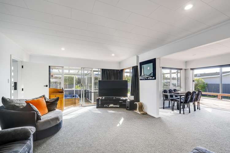 45 Holyrood Street Taradale_6