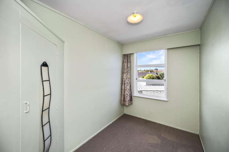 73 Lake Road Devonport_11