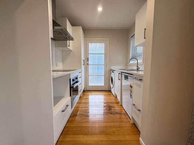 2/214 Main Highway Ellerslie_4