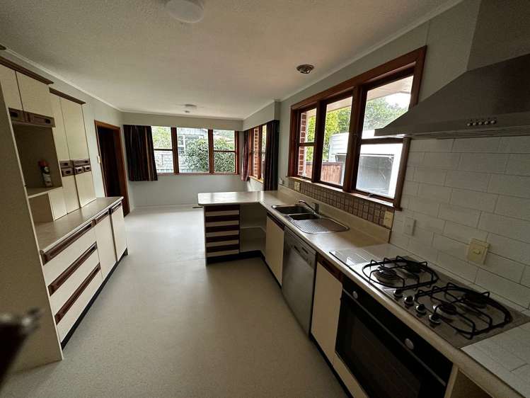 18 Whirinaki Crescent Heretaunga_4
